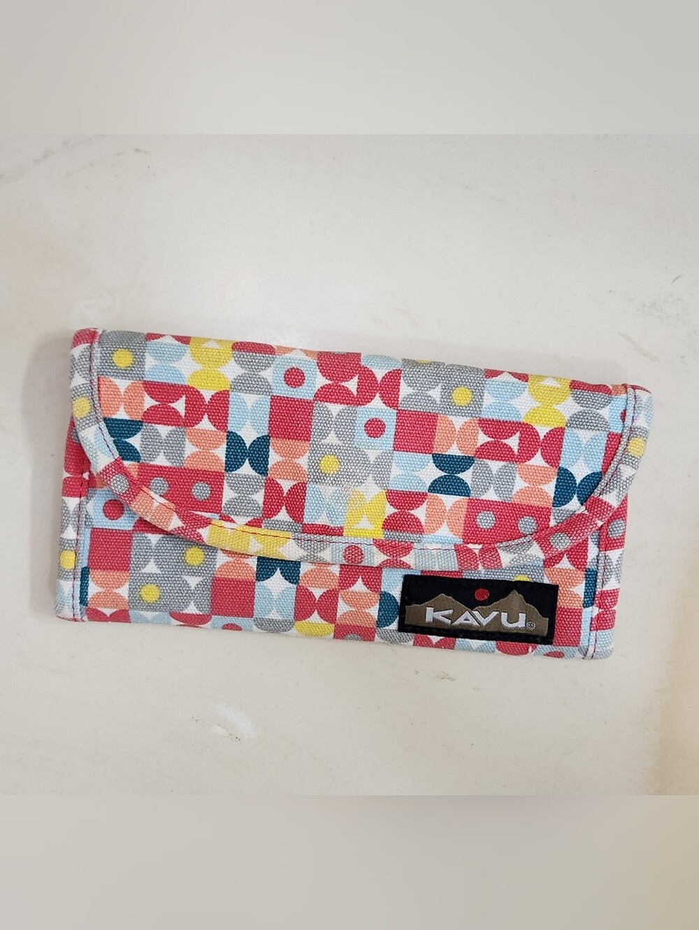 KAVU Big Spender Distressed Canvas Wallet EUC